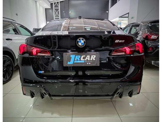 BMW-220i-2025