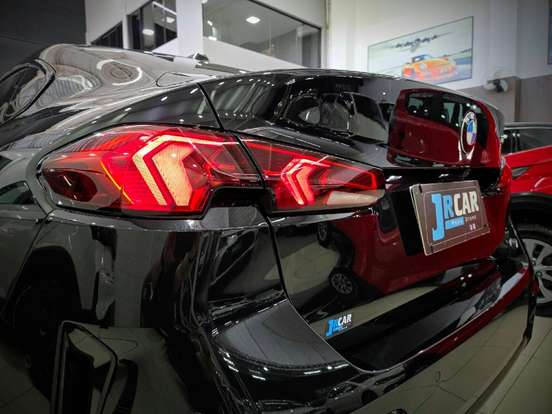 BMW-220i-2025