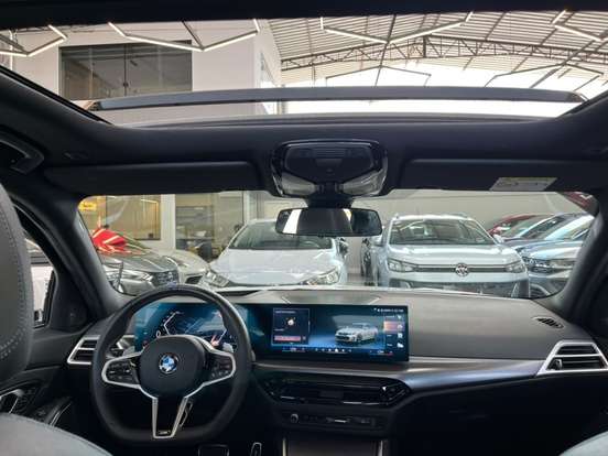 BMW-320i-2.0 16V TURBO FLEX M SPORT AUTOMÁTICO BMW-320i-2024