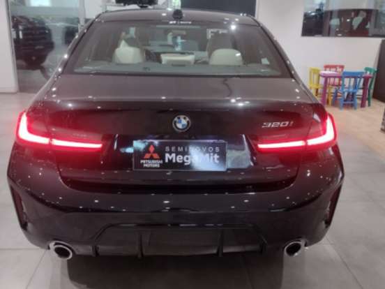 BMW-320i-2.0 16V TURBO FLEX M SPORT AUTOMÁTICO BMW-320i-2023