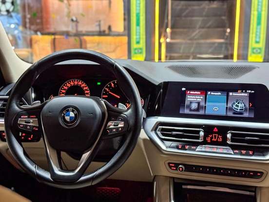 BMW-320i-2.0 16V TURBO GASOLINA GP AUTOMÁTICO BMW-320i-2020