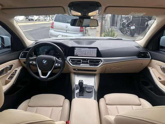BMW-320i-2.0 16V TURBO GASOLINA SPORT GP AUTOMÁTICO BMW-320i-2020