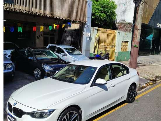 BMW-320i-2.0 SPORT 16V TURBO ACTIVE FLEX 4P AUTOMÁTICO BMW-320i-2018