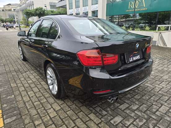 BMW-328i-2012