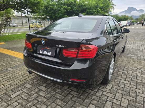 BMW-328i-2.0 LUXURY SEDAN 16V GASOLINA 4P AUTOMÁTICO BMW-328i-2012