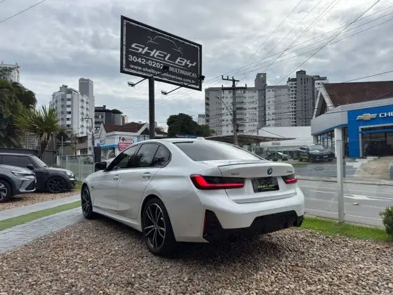 BMW 330e 2.0 16V TURBO HÍBRIDO M SPORT AUTOMÁTICO