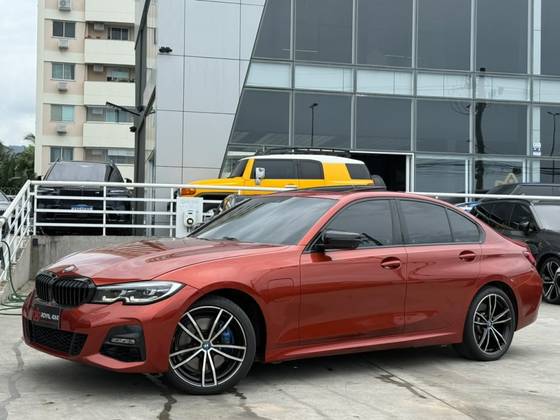 BMW 330e 2.0 16V TURBO HÍBRIDO M SPORT AUTOMÁTICO