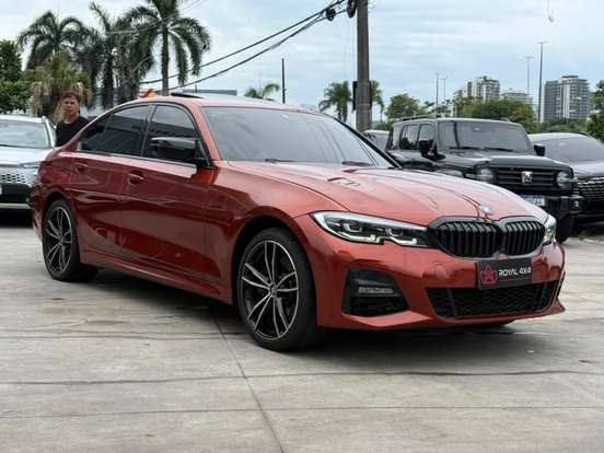 BMW-330e-2022