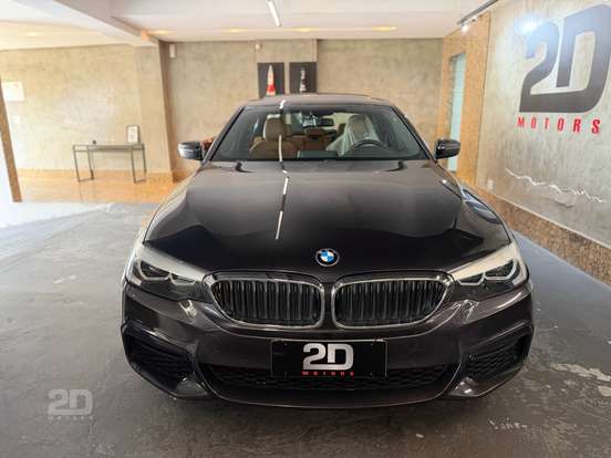 BMW-530i-2.0 16V TURBO GASOLINA M SPORT AUTOMÁTICO BMW-530i-2018
