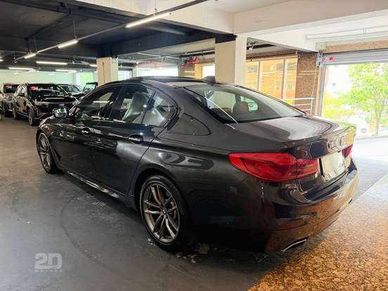 BMW-530i-2018