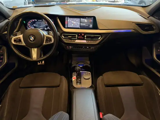 BMW-M 135i-2.0 16V TURBO GASOLINA XDRIVE AUTOMÁTICO BMW-M 135i-2020