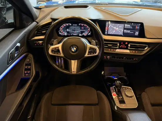 BMW-M 135i-2.0 16V TURBO GASOLINA XDRIVE AUTOMÁTICO BMW-M 135i-2020