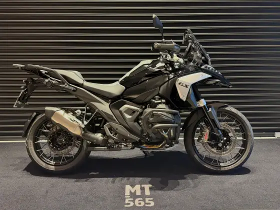 BMW R 1300 GS TRIPLE BLACK 