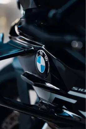 BMW-S 1000 RR-2024