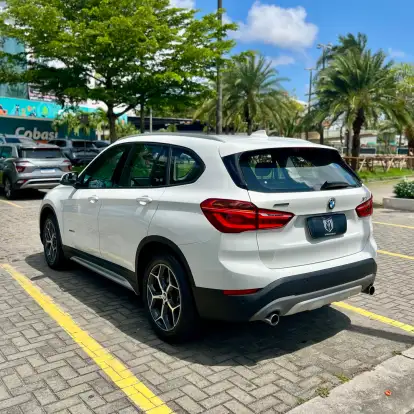 BMW-X1-2.0 16V TURBO GASOLINA SDRIVE20I X-LINE 4P AUTOMÁTICO BMW-X1-2017