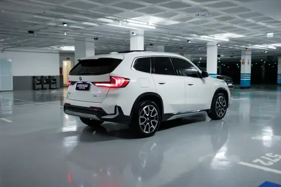 BMW-X1-2023