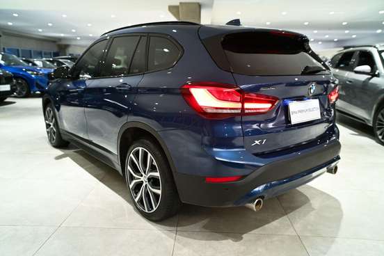 BMW-X1-2022