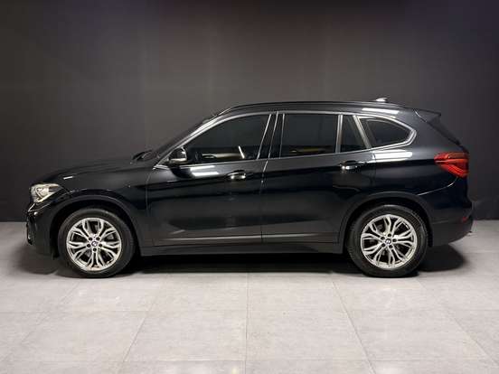 BMW-X1-2.0 16V TURBO ACTIVEFLEX SDRIVE20I X-LINE 4P AUTOMÁTICO BMW-X1-2018