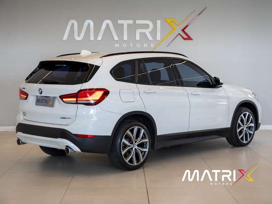 BMW-X1-2022