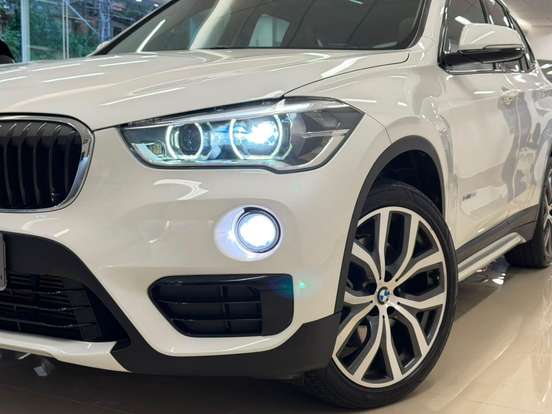 BMW-X1-2.0 16V TURBO ACTIVEFLEX XDRIVE25I SPORT 4P AUTOMÁTICO BMW-X1-2017
