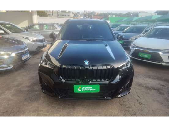 BMW-X1-2023