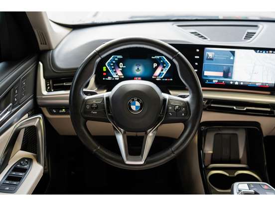 BMW-X1-2024