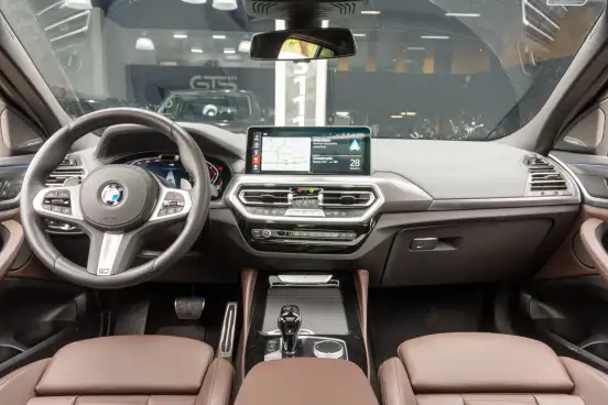 BMW-X4-2025