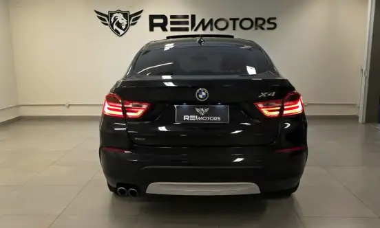 BMW-X4-2017