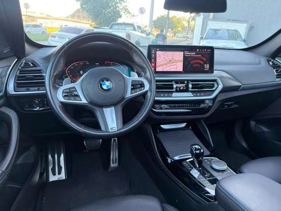 BMW-X4-2021