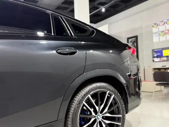 BMW-X6-3.0 TWINPOWER GASOLINA XDRIVE40I M SPORT AUTOMÁTICO BMW-X6-2023