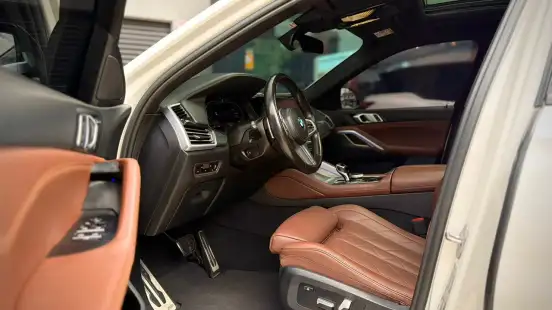 BMW-X6-2022