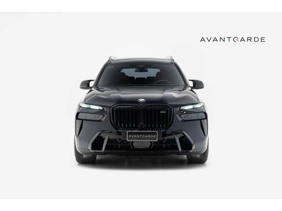 BMW-X7-2024