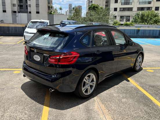 BMW-220i-2015
