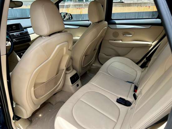 BMW-220i-2015