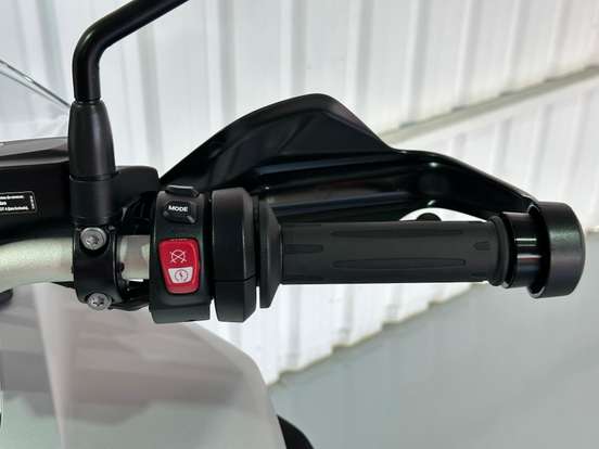 BMW-F 900 GS ADVENTURE-2025