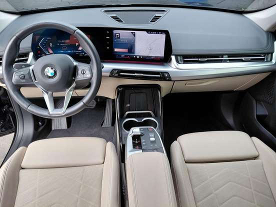 BMW-X1-2.0 16V TURBO GASOLINA SDRIVE20I X-LINE STEPTRONIC BMW-X1-2024