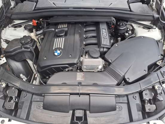 BMW-X1-2011