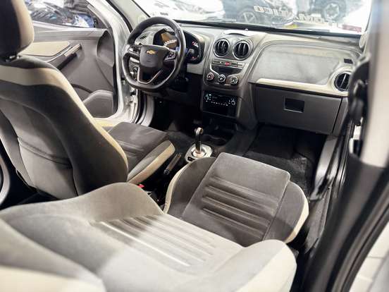CHEVROLET-AGILE-2013