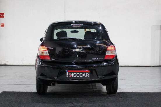 CHEVROLET-AGILE-2012