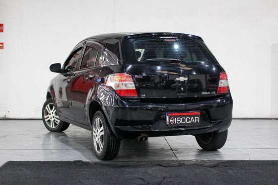CHEVROLET-AGILE-2012