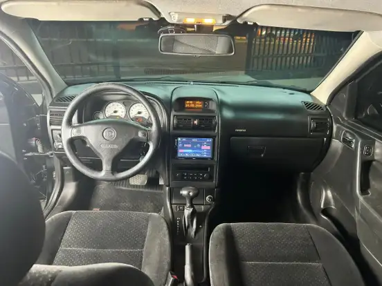 CHEVROLET-ASTRA-2010