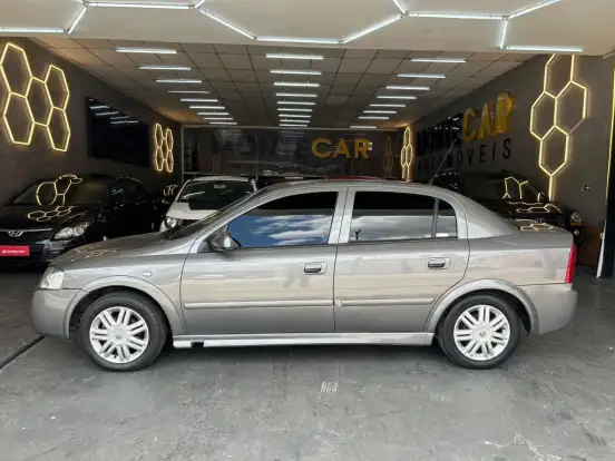 CHEVROLET-ASTRA-2.0 MPFI CD SEDAN 8V GASOLINA 4P MANUAL CHEVROLET-ASTRA-2004