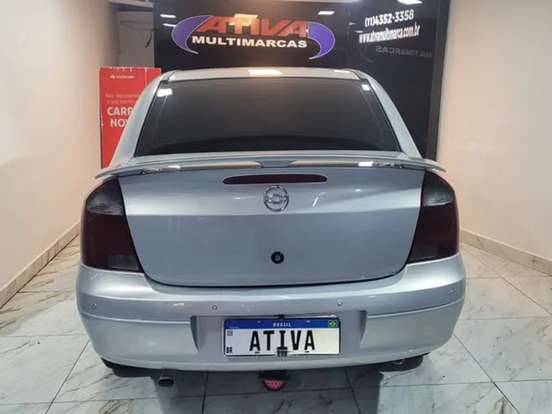 CHEVROLET-CORSA-1.0 MPFI CLASSIC SEDAN 8V GASOLINA 4P MANUAL CHEVROLET-CORSA-2004