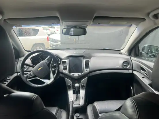 CHEVROLET-CRUZE-2012