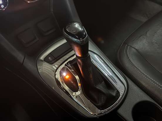 CHEVROLET-CRUZE-2017