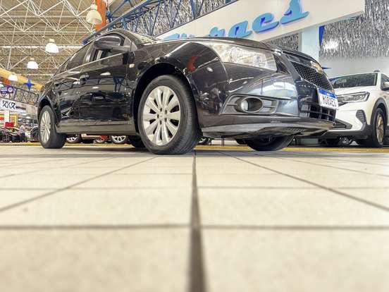 CHEVROLET-CRUZE-2011