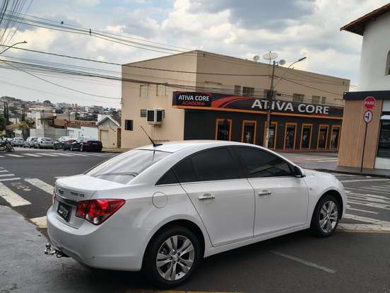 CHEVROLET-CRUZE-2015
