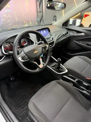 CHEVROLET-ONIX-2022