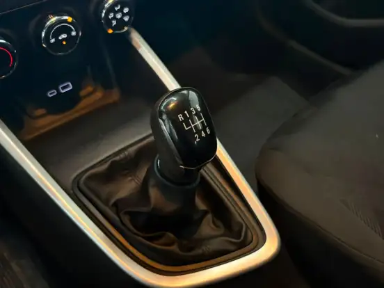 CHEVROLET-ONIX-2025