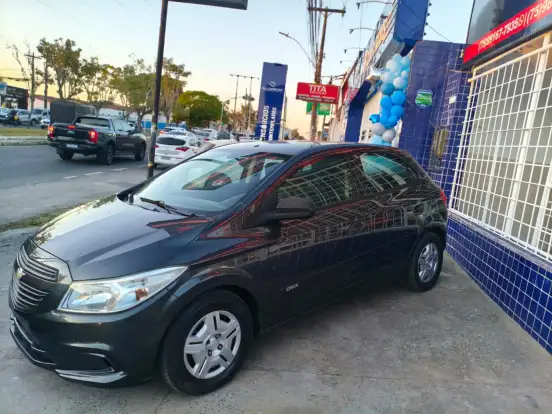 CHEVROLET-ONIX-2018